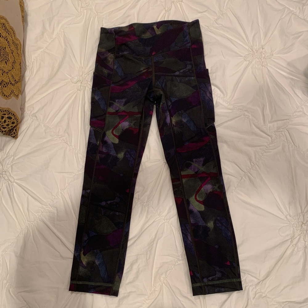 Women’s Lululemon pants